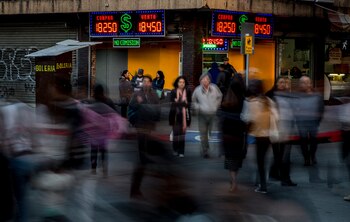 El dólar se vende en