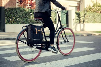 Fortalece el sistema inmunológico: la bicicleta activa los fagocitos, las células que eliminan las bacterias perjudiciales.