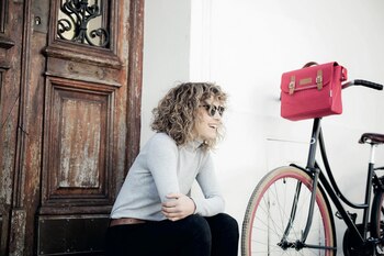 Si todavía no te animaste a hacerlo, es hora de que te vayas poniendo a prueba. Desde La Guía BAiker aconsejan empezar de a poco: “quizás podés pedalear un fin de semana haciendo ese recorrido para ver qué ciclovías te son útiles y cuánto tiempo tardás”.