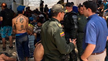 Al menos 300 seguidores del