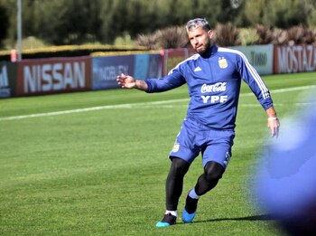 Agüero se entrenó de manera
