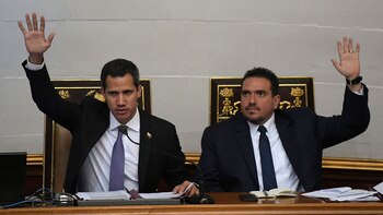 Juan Guaidó y Stalin González, presidente