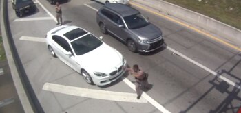 Oficial Arsenio Caballero es sorprendido