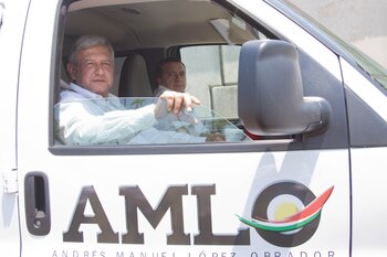Andrés Manuel López Obrador junto