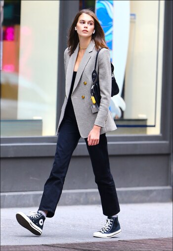 Impecable el look de Kaia.