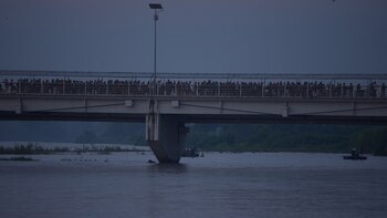 Puente fronterizo el cual conecta Guatemala con México (Foto: Cuartoscuro)