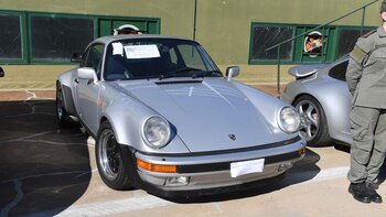 Porsche 930