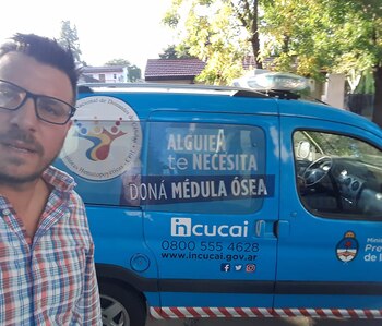 Luciano comenzó donando sangre para