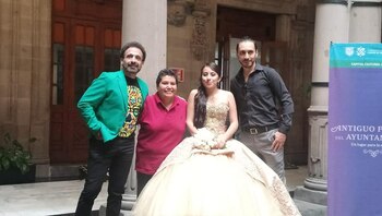 El Palacio está abierto para el público. A través de trámites CDMX se puede solicitar el set para fotografías (Foto: Facebook)