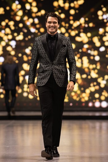 Hernán Drago en pasarela con