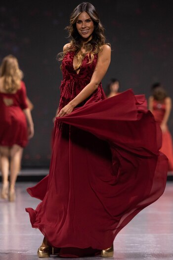 Barbie Franco desfiló para Brezza