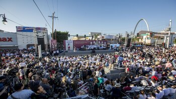 Al evento también asistieron gobernadores,
