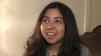 Astrid Guevara se graduó de una universidad de Texas con los más altos honores (Foto: Especial)