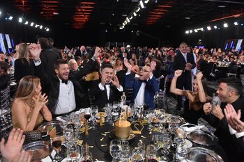 Pampita en la mesa de