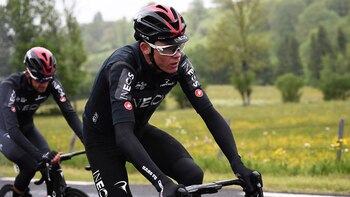 Chris Froome, de 34 años, chocó