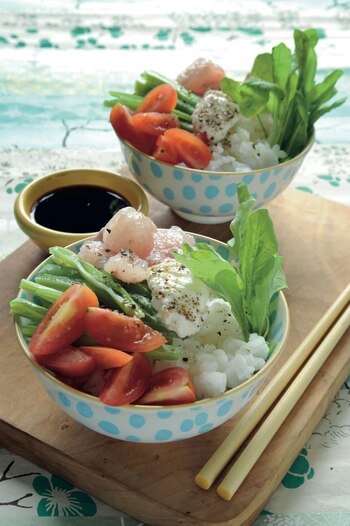 Sushi bowl con lenguado o