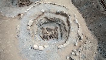 La excavación de una tumba