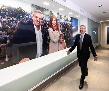 En la recepción del búnker