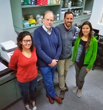 Hay equipo (de izq. a