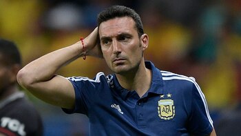 Lionel Scaloni sacaría del equipo