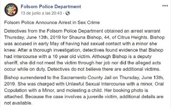 A través de Facebook, la