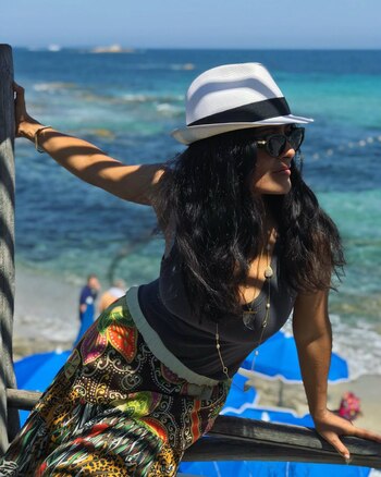 Salma en Saint Tropez (Instagram: salmahayek)