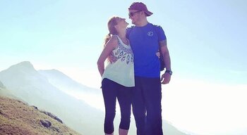 La pareja pensaba viajar durante