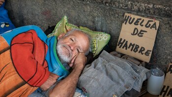 50 obreros iniciaron hace dos