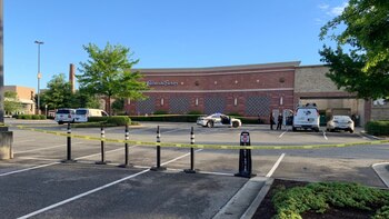 La policía confundió el adorno