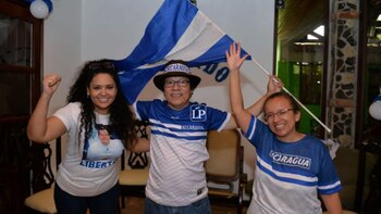 Verónica Chávez, Miguel Mora y