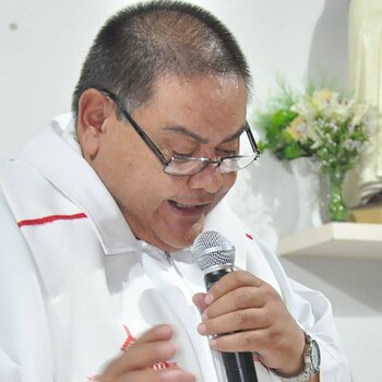 Carlos Benavidez fue apartado de