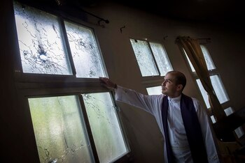 El Padre Erick Alvarado, vicario