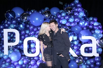 La China y Vicuña enamorados.