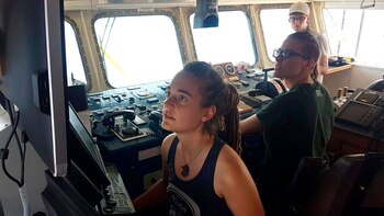 La capitana del barco Sea