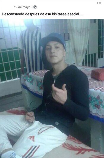 Brian en su celda, otro