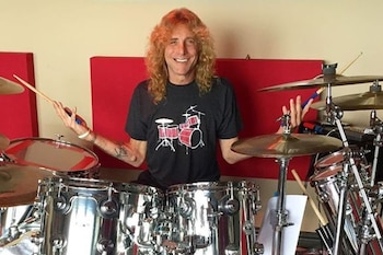 Steven Adler ha estado sobrio