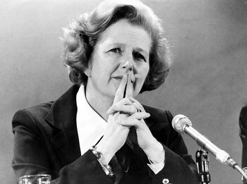 Margaret Thatcher fue duramente interpelada