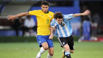 Al brasileño ya le ha tocado marcar al argentino (Shutterstock)