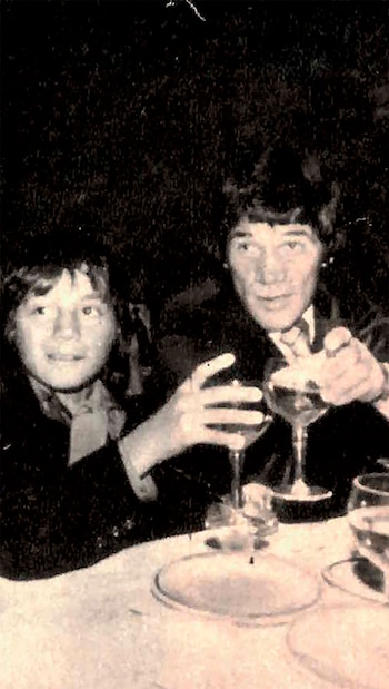 Un dia de festejos, Carlos