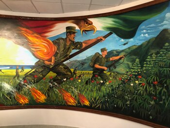 Mural pintado por militar en