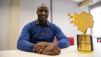 Tabichi es profesor de ciencias