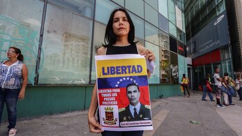 Venecia Zambrano, hermana del coronel