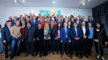 Hubo cerca de 60 intendentes