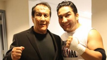 Don Pedro junto a su