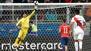 Pedro Gallese se lució con un