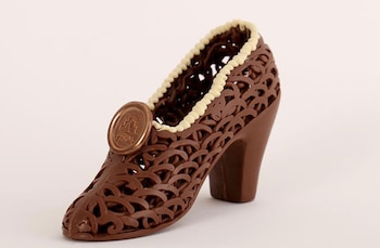 Zapato de taco elaborado de chocolate con leche