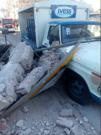 Parte de la mamposteria cayó