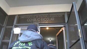 Una mujer y una veintena