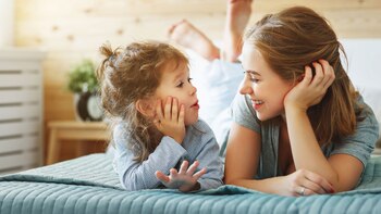 Los primeros años de la vida son una etapa crítica en la que tanto el estímulo adecuado como el negativo tienen una gran amplificación en el futuro (Shutterstock)