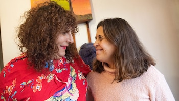 Cristina y Lili: se conocieron en 2005. Dos años después se fueron a vivir juntas, y en 2008 nació Abril